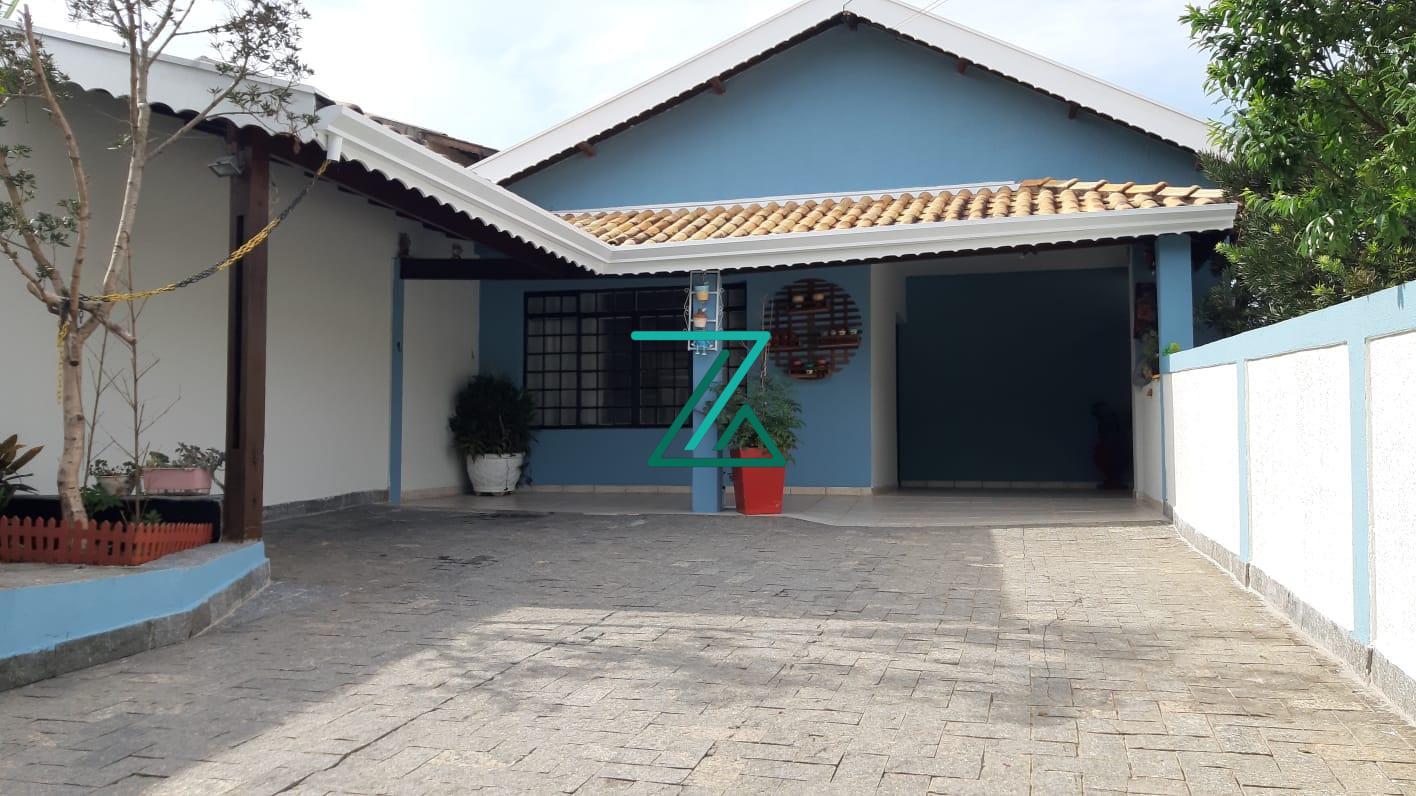 Casa Terrea  á venda com 3 dormitórios no Bairro Santa Gertrudes em Jundiaí