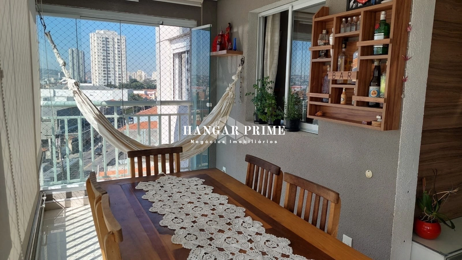 APARTAMENTO NA VILA CARRÃO COM VARANDA GOURMET E 2 QUARTOS