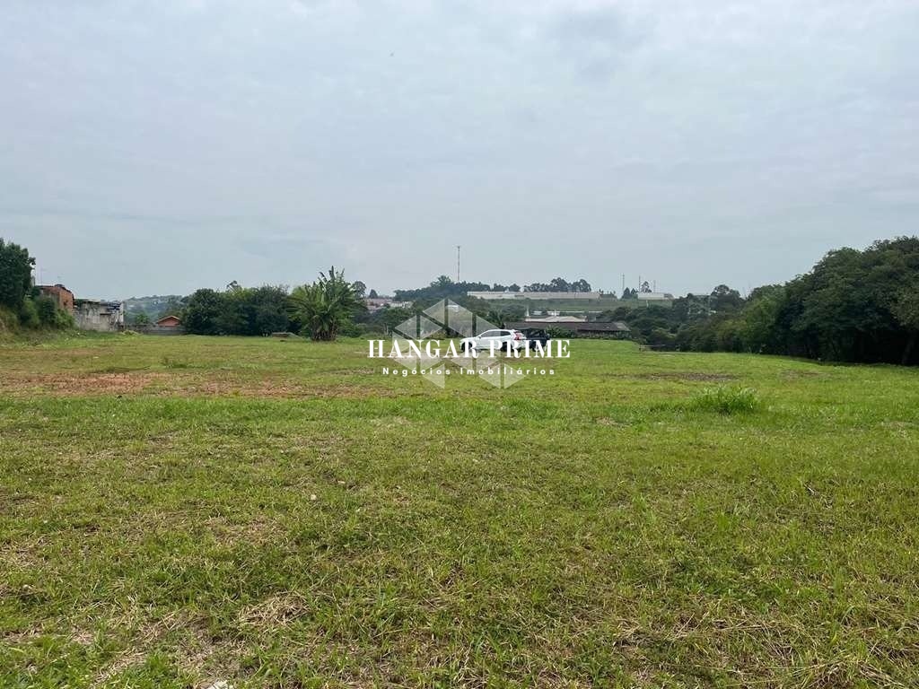 Área (ZUM) com 16.537 m²