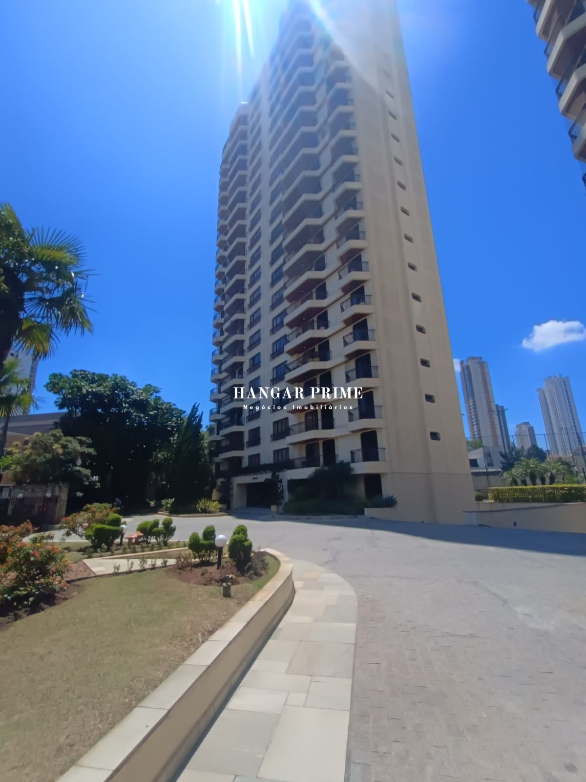 Apartamento 156 m² para Locação no Altos do Tatuapé – 4 Dormitórios, 3 Suítes, 3 Vagas