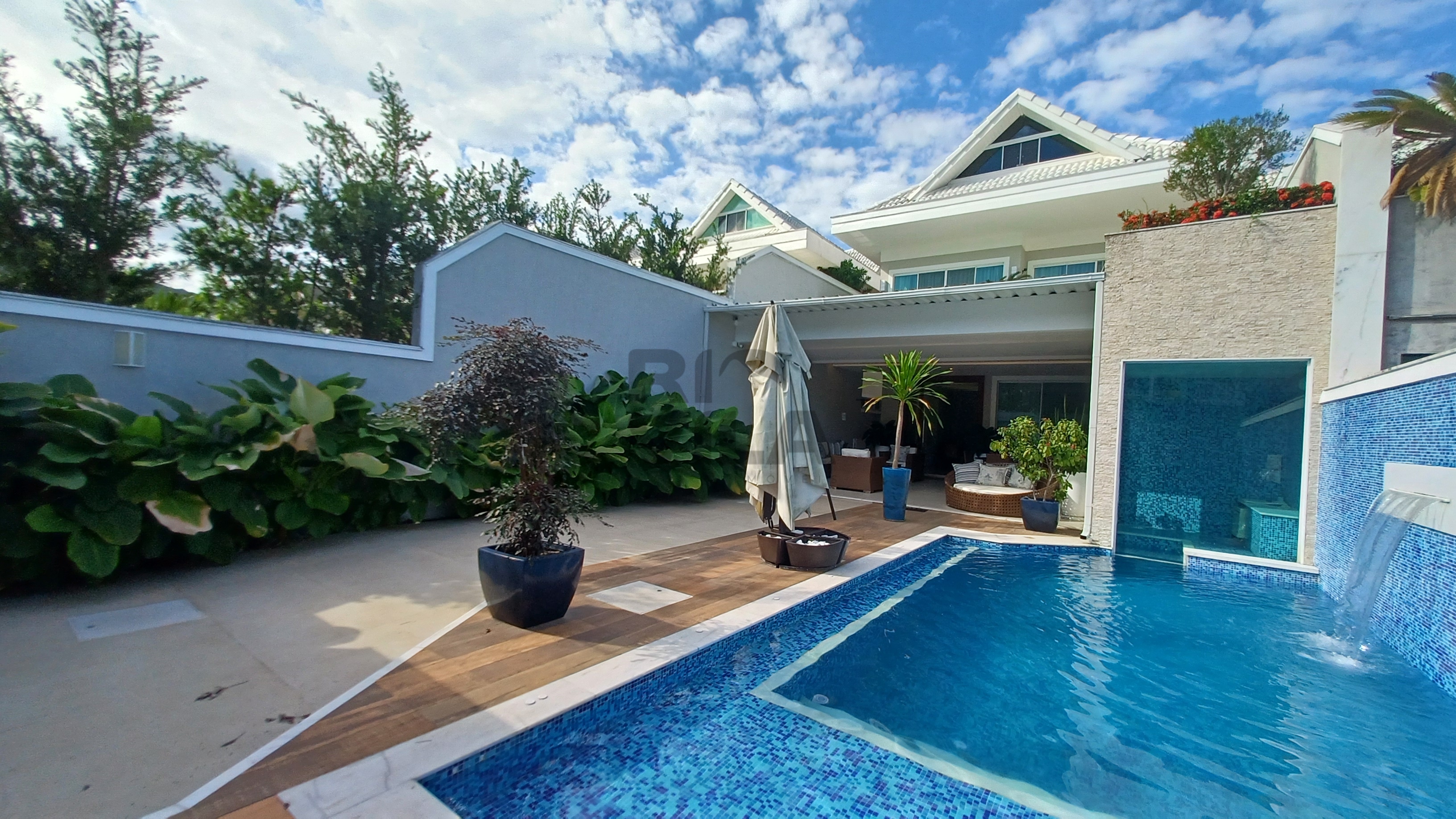  CASA TRIPLEX 370M² 6 SUÍTES - BLUE HOUSES - BARRA DA TIJUCA