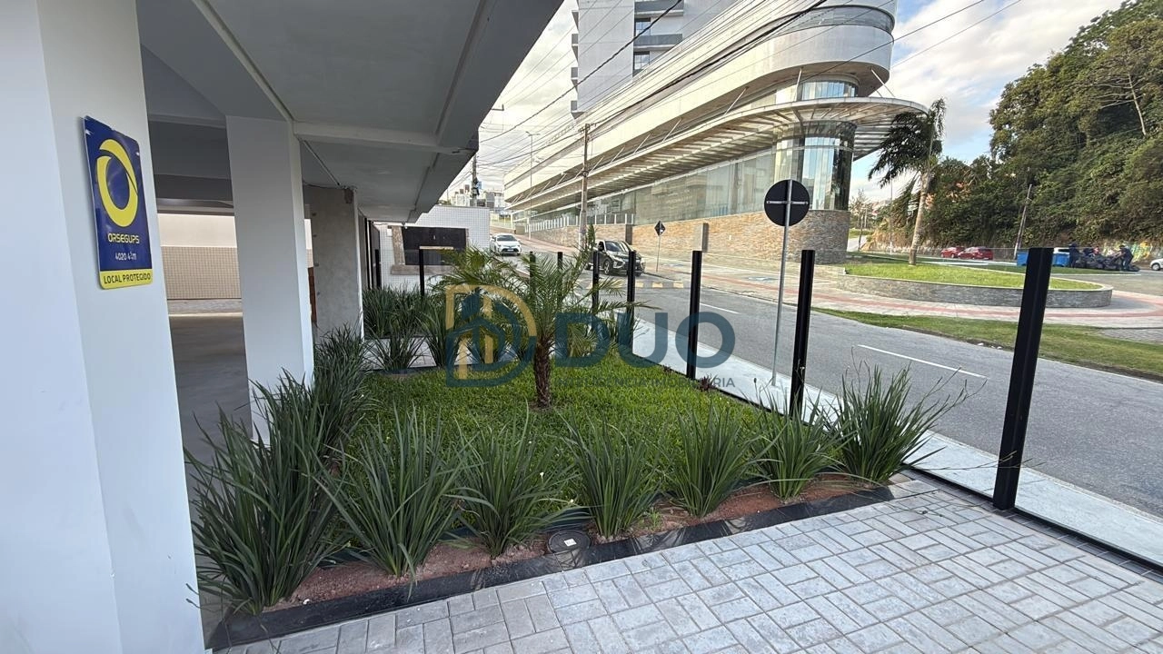 Apartamento 3 Dormitórios em Coqueiros