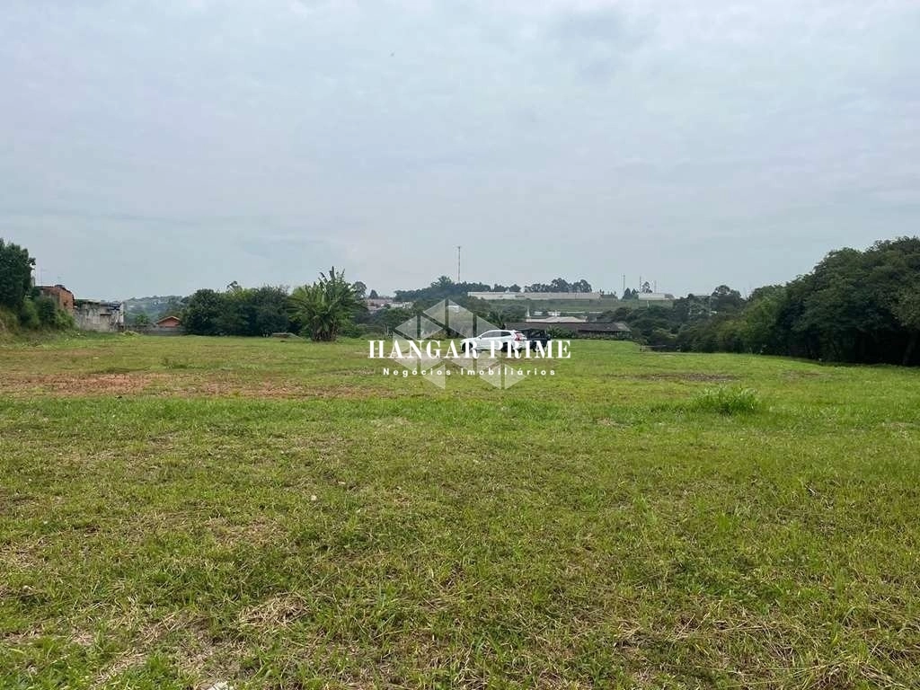 Área (ZUM) com 16.537 m²