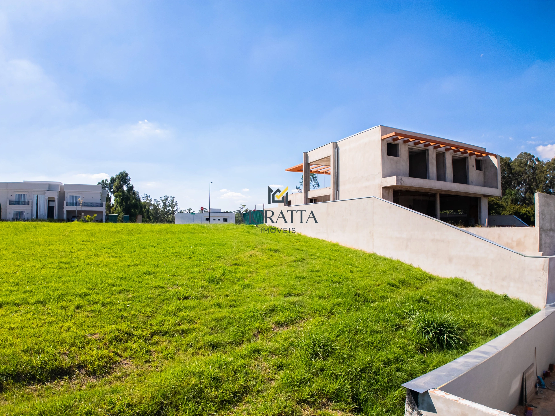 Terreno à venda, 680 m² por R$ 1.600.000,00 - Condomínio Villa Dos Pinheiros - Indaiatuba/SP