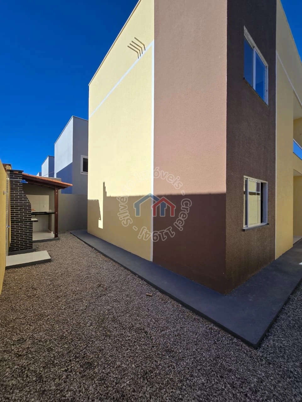 APARTAMENTO À VENDA - GERERAÚ - 02 SUÍTES - DECK E GARAGEM COBERTA