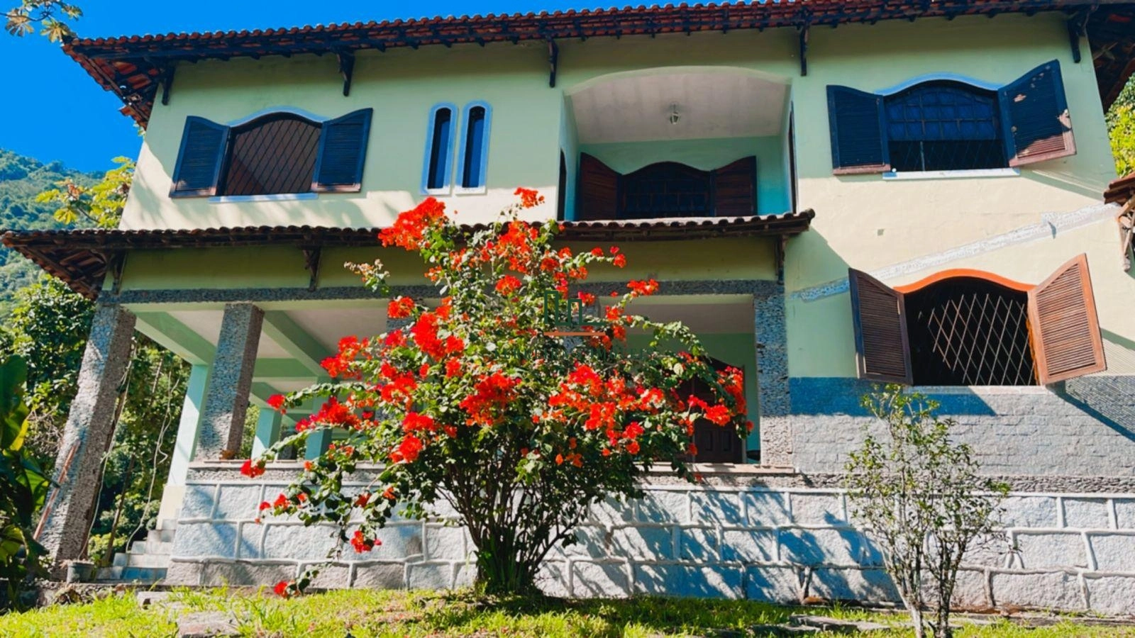 Residência | Sítio | Venda ou Aluguel | Petrópolis