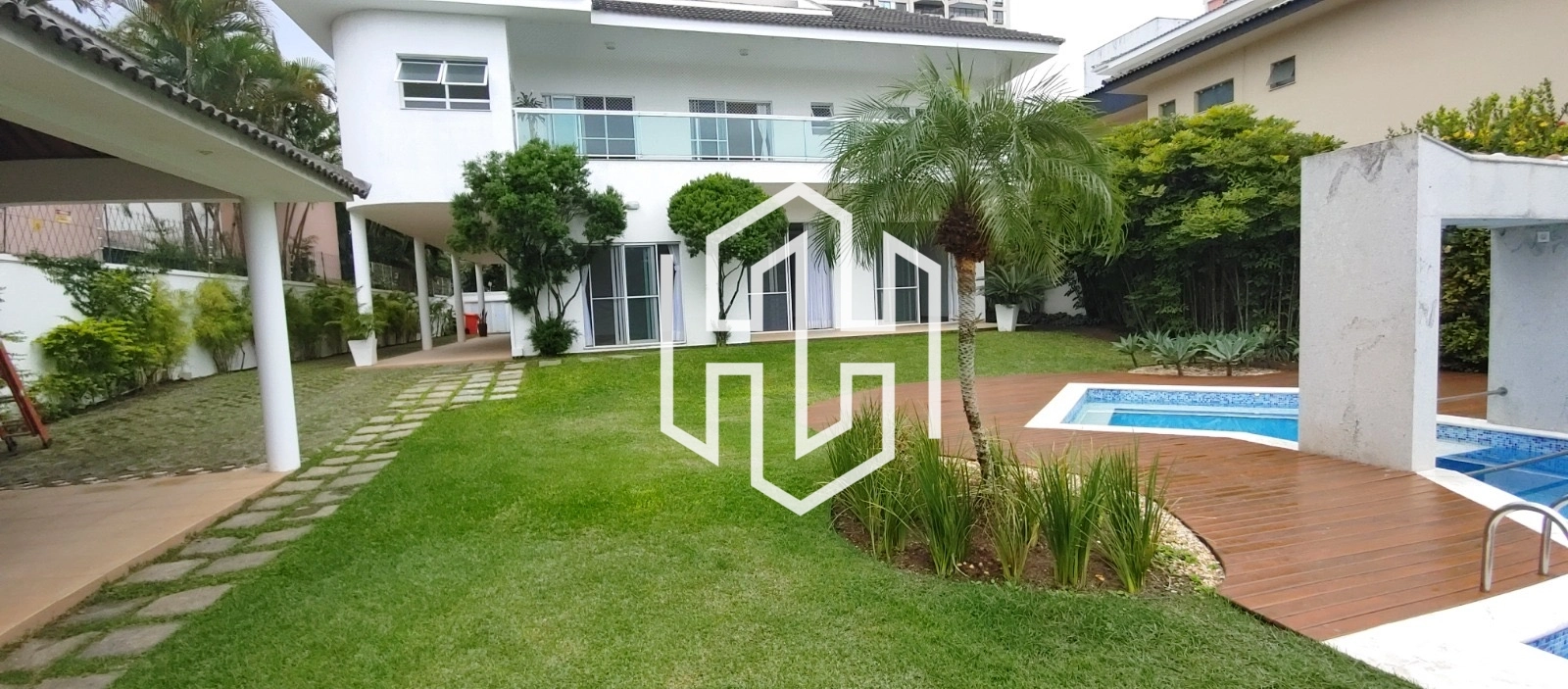 Condomínio Novo Leblon | Casa | Venda e Aluguel | Barra da Tijuca