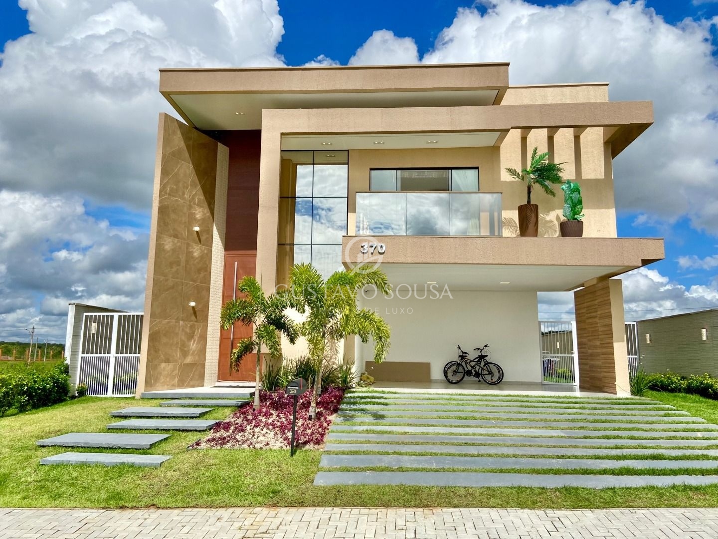 Casa com 4 dormitórios à venda, 290 m² por R$ 2.550.000,00 - Cidade Alpha - Eusébio/CE