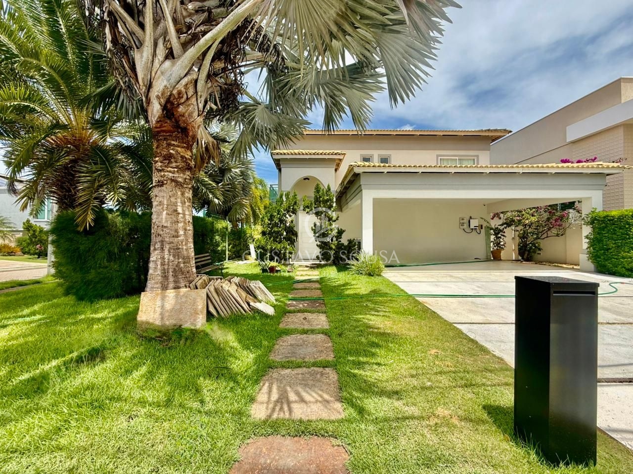 Casa com 4 dormitórios - venda por R$ 4.700.000 ou aluguel por R$ 25.000/mês - Alphaville Fortaleza