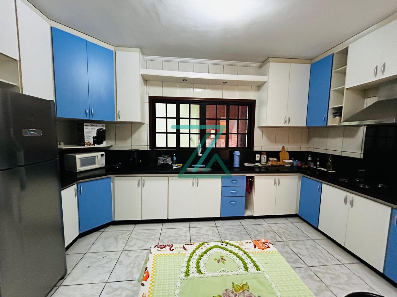 Excelente Casa Sobrado à venda com 192m² 3 Dormitórios sendo 1 Suíte Churrasqueira no Parque Almerinda Pereira Chaves em Jundiaí SP