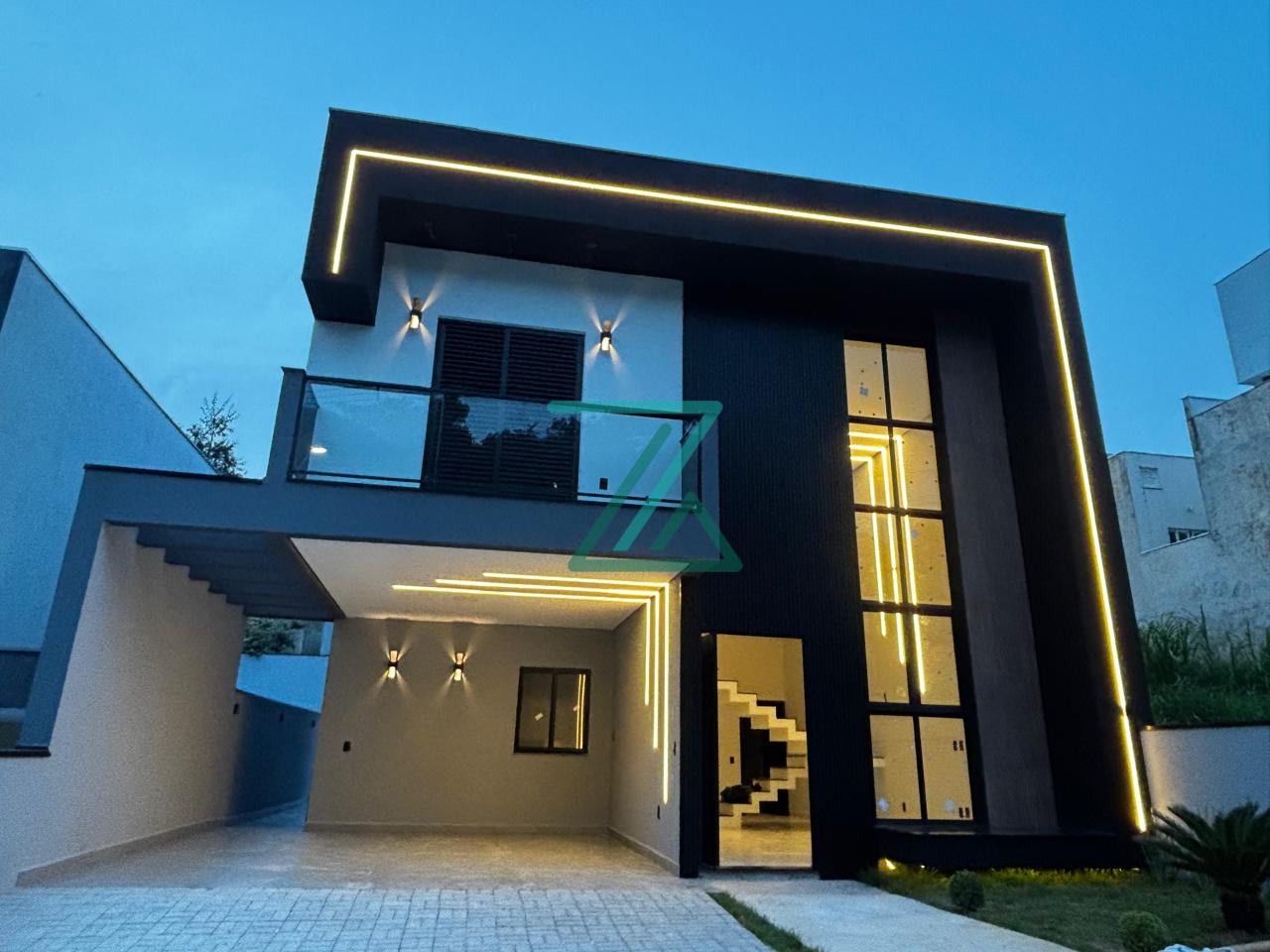 Casa à venda com 300m² 3 dormitórios 2 suítes no Condomínio Laguna em Várzea Paulista SP
