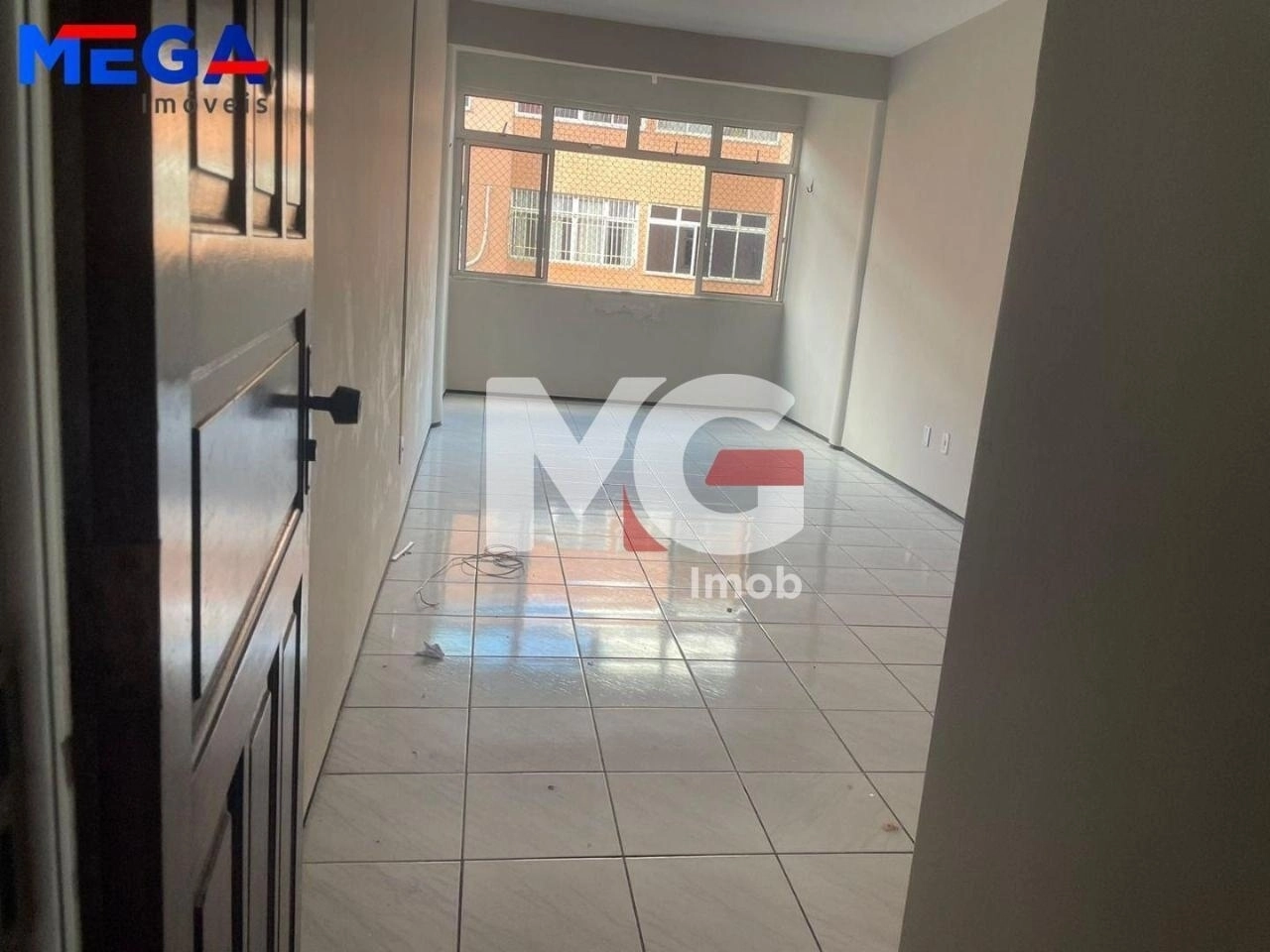 Apartamento com 4 dormitórios à venda, 101 m² por R$ 275.000,00 - Montese - Fortaleza/CE