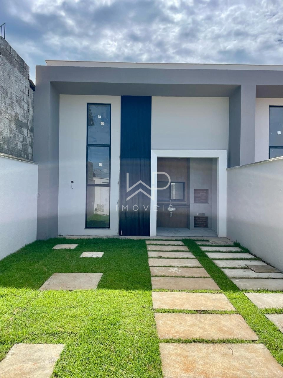 Casa Plana 3 Suítes no Eusébio | Pronta para Financiar | Alto Padrão