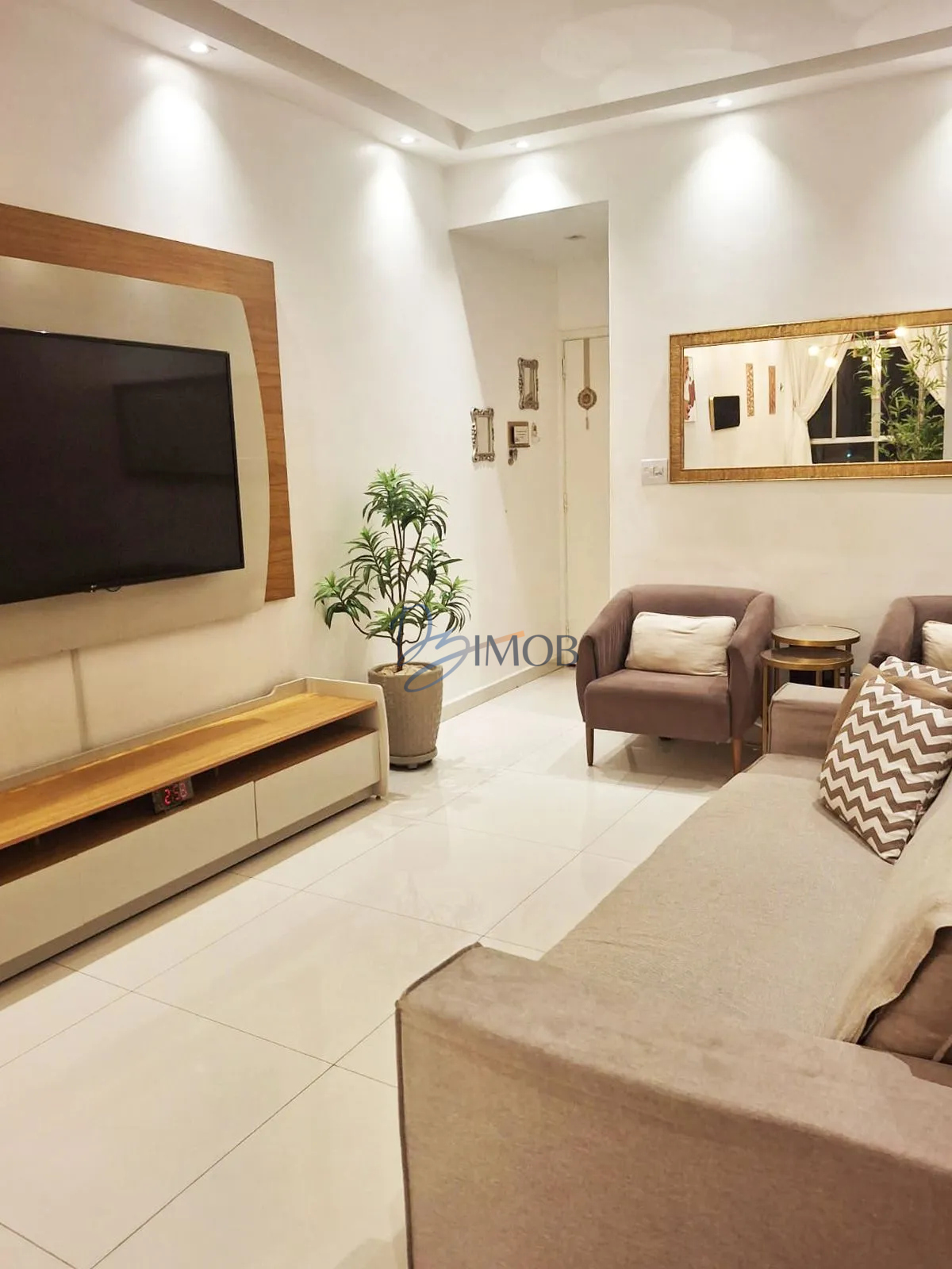 Apartamento 3 Quartos com Suíte e Vaga Reformado em Copacabana, Perto do Metrô