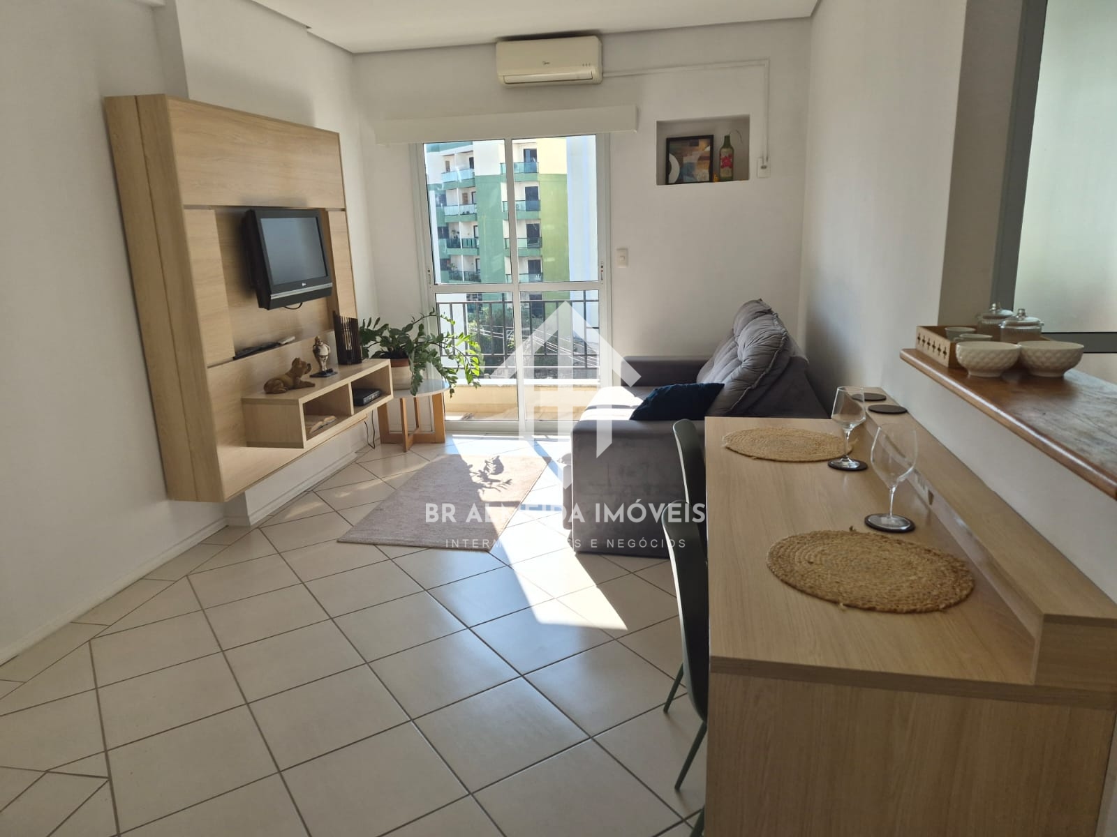 Flat | Venda | Number 1