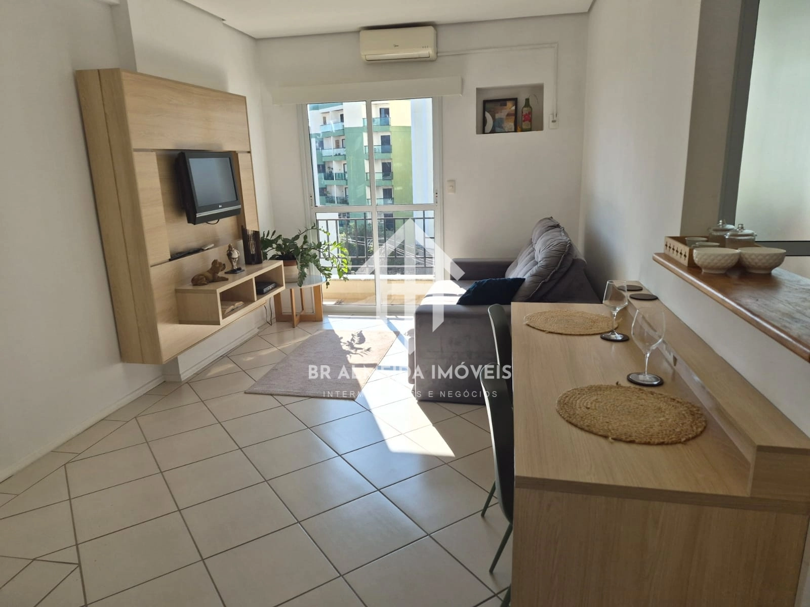 Flat | Venda | Number 1