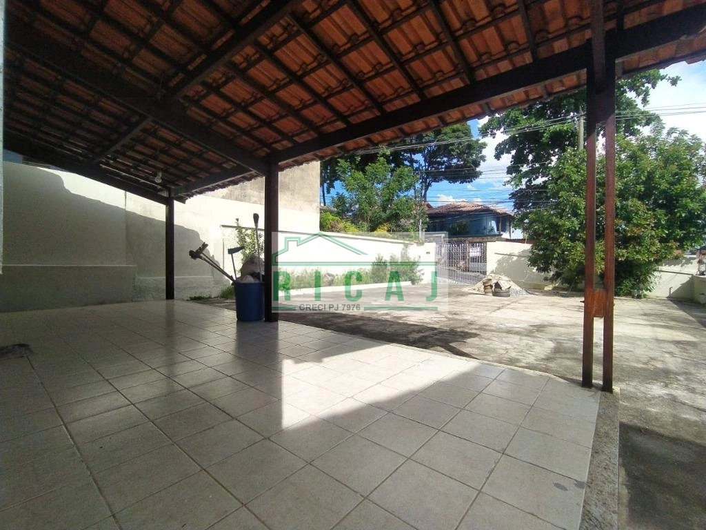 Casa com 4 dormitórios à venda por R$ 880.000,00 - São Pedro (Venda Nova) - Belo Horizonte/MG