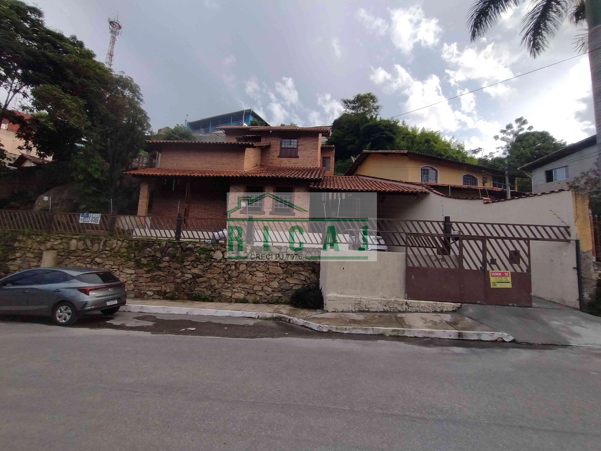 Casa com 5 dormitórios à venda, 334 m² por R$ 670.000,00 - Nações Unidas - Sabará/MG