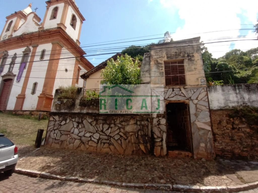 Casa com 3 dormitórios à venda por R$ 490.000 - Centro - Sabará/MG