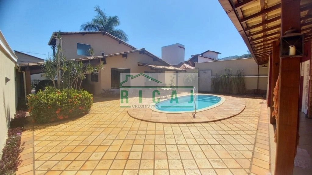 Casa à venda por R$ 1.500.000 - Condomínio Scharlé - Sabará/MG