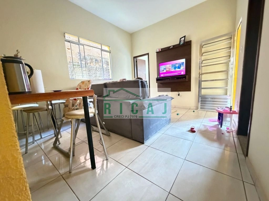 Casa com 2 dormitórios à venda, 50 m² por R$ 230.000,00 - Mangabeiras - Sabará/MG