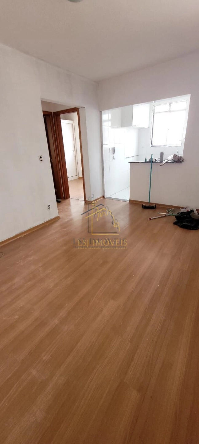 APTO 2 QUARTOS COM ELEVADOR - ESTRELA D'ALVA