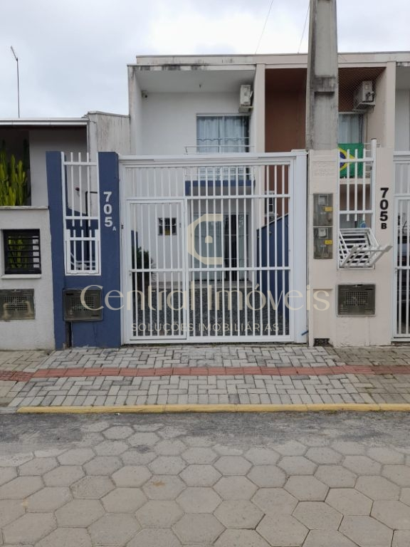 Sobrado Geminado Mobiliado - Itacolomi - Balneário Piçarras