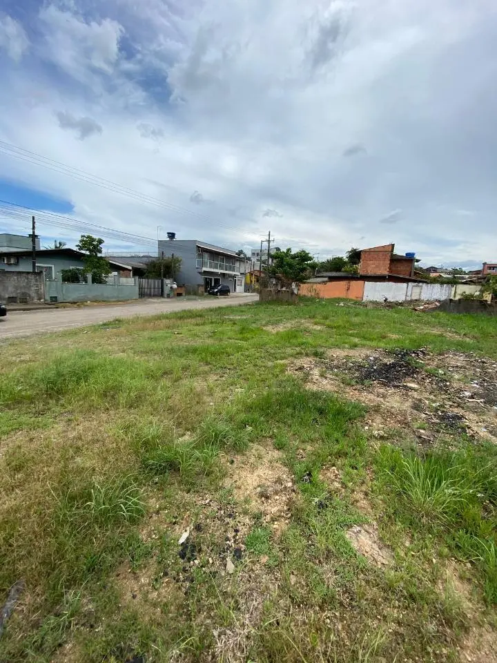 Oportunidade 2 Terrenos prontos para construir em Bal. Piçarras