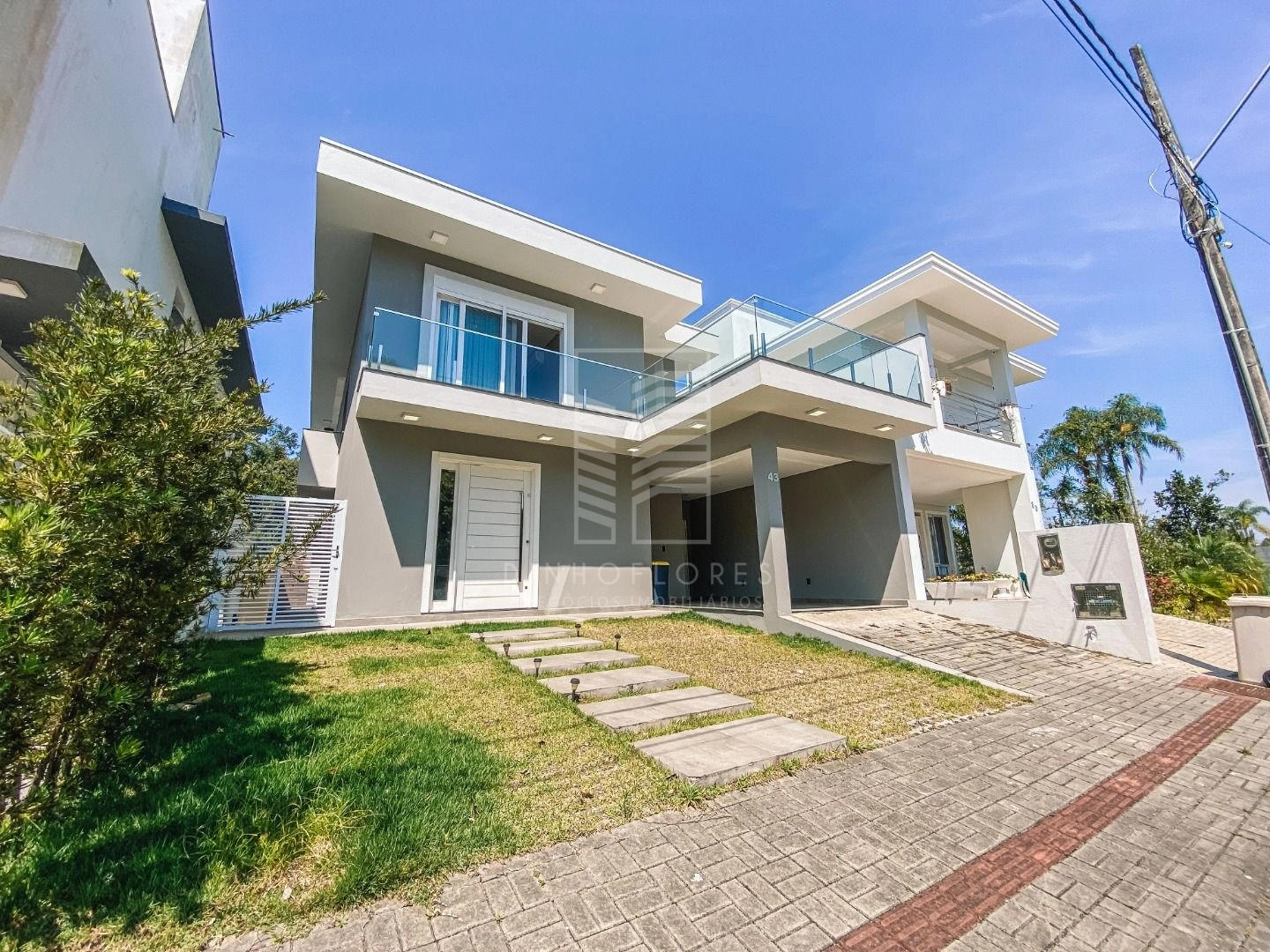 Sobrado com 4 dormitórios à venda, 220 m² por R$ 2.300.000,00 - Centro - Balneário Piçarras/SC