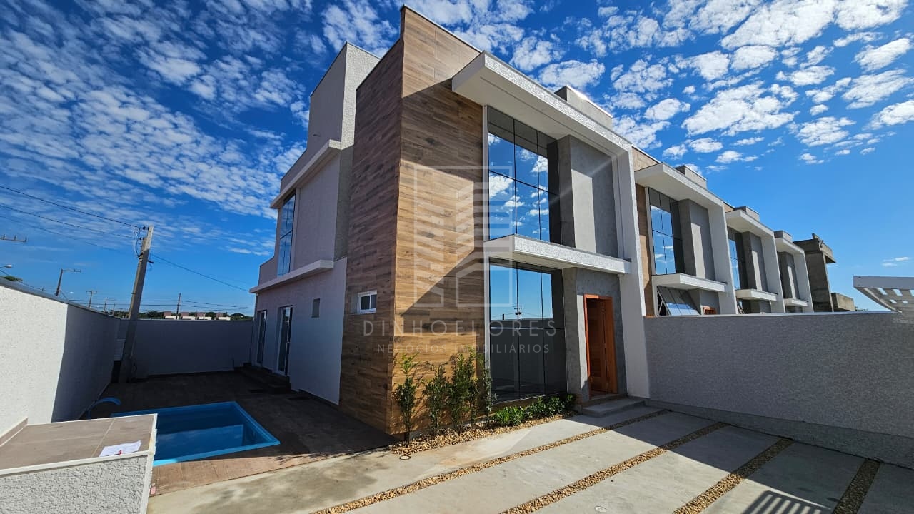 Sobrado de Esquina com 3 dormitórios à venda, 123 m² por R$ 889.000 - Nova Barra Velha - Barra Velha/SC