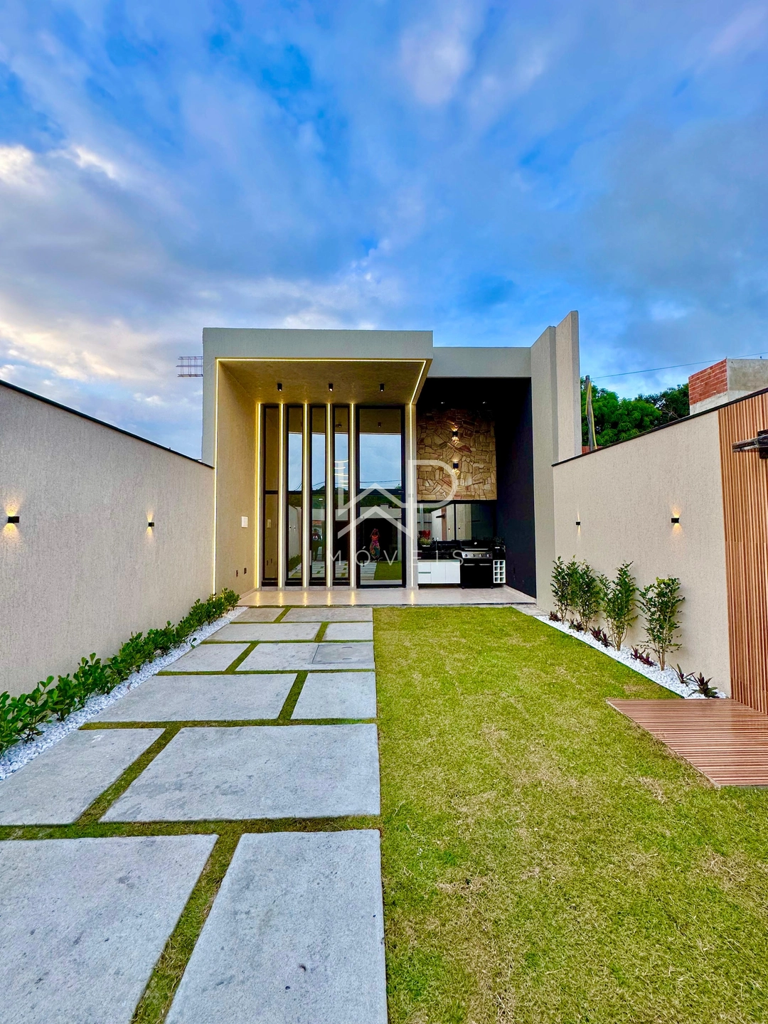 Casas Planas de Alto Padrão | 3 ou 4 Suítes | Eusébio