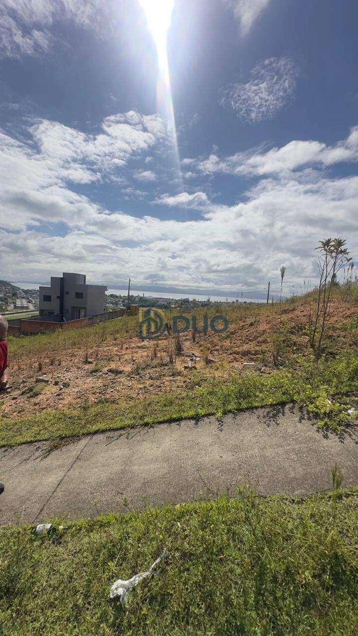 Terreno 360 m² com  Escritura Pública - Biguaçu