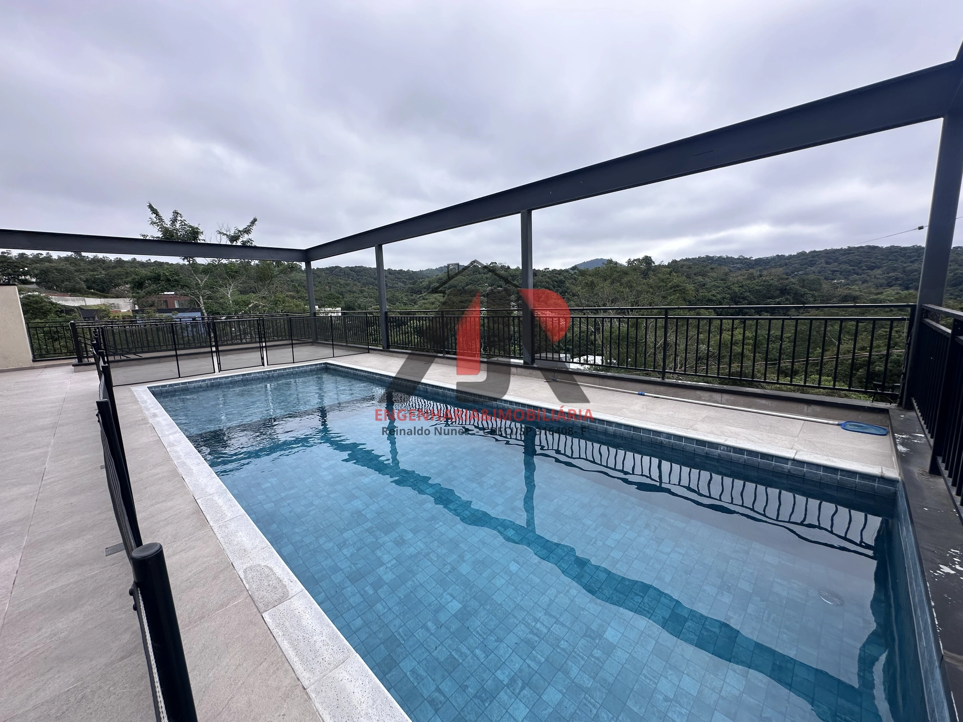 Casa em condomínio | Venda | 6 Dormitórios 