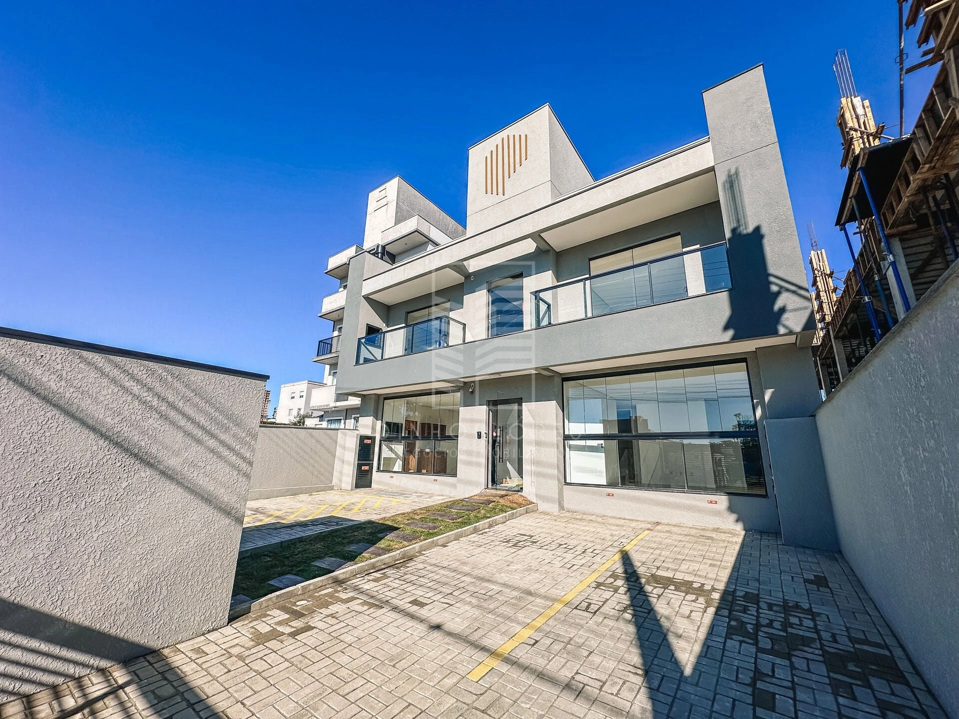 Apartamento Garden à Venda | 2 Quartos, Suíte e 600m da Praia em Balneário Piçarras
