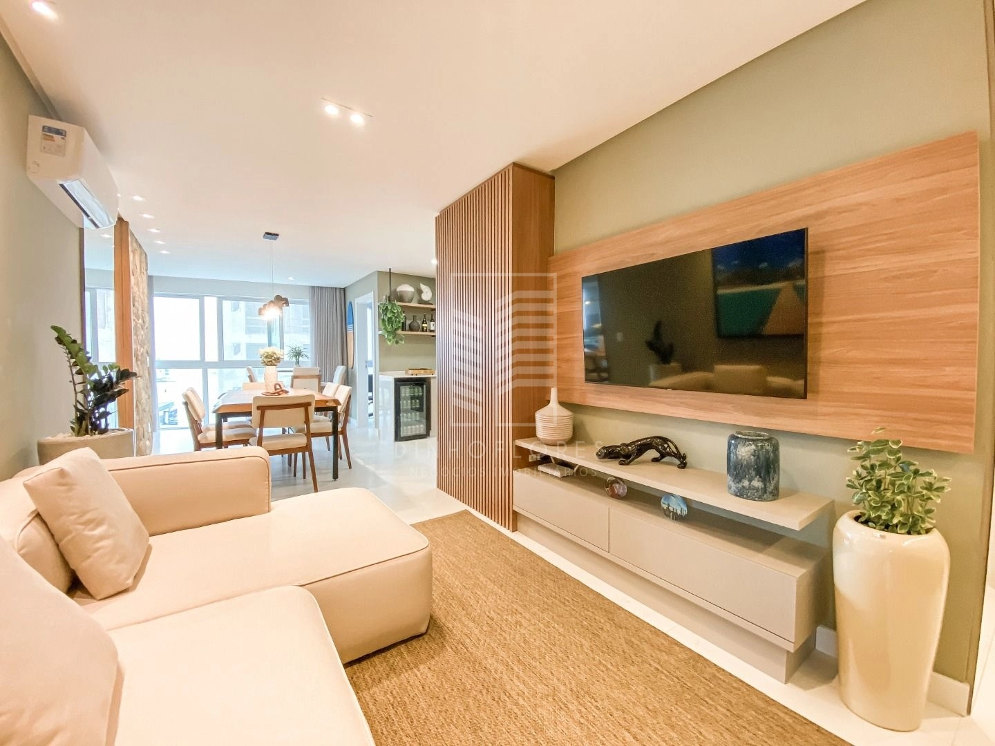 Apartamento com 3 dormitórios à venda, 95 m² por R$ 1.700.000,00 - Centro - Balneário Piçarras/SC