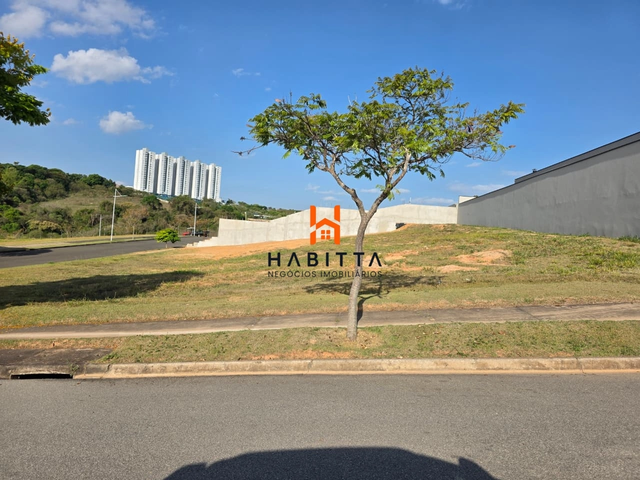 Terreno em condomínio | Venda | Jardim Residencial Saint Patrick