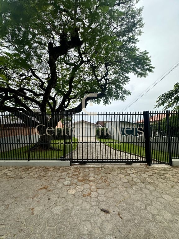Casa Frente Mar no Centro de Baln. Piçarras