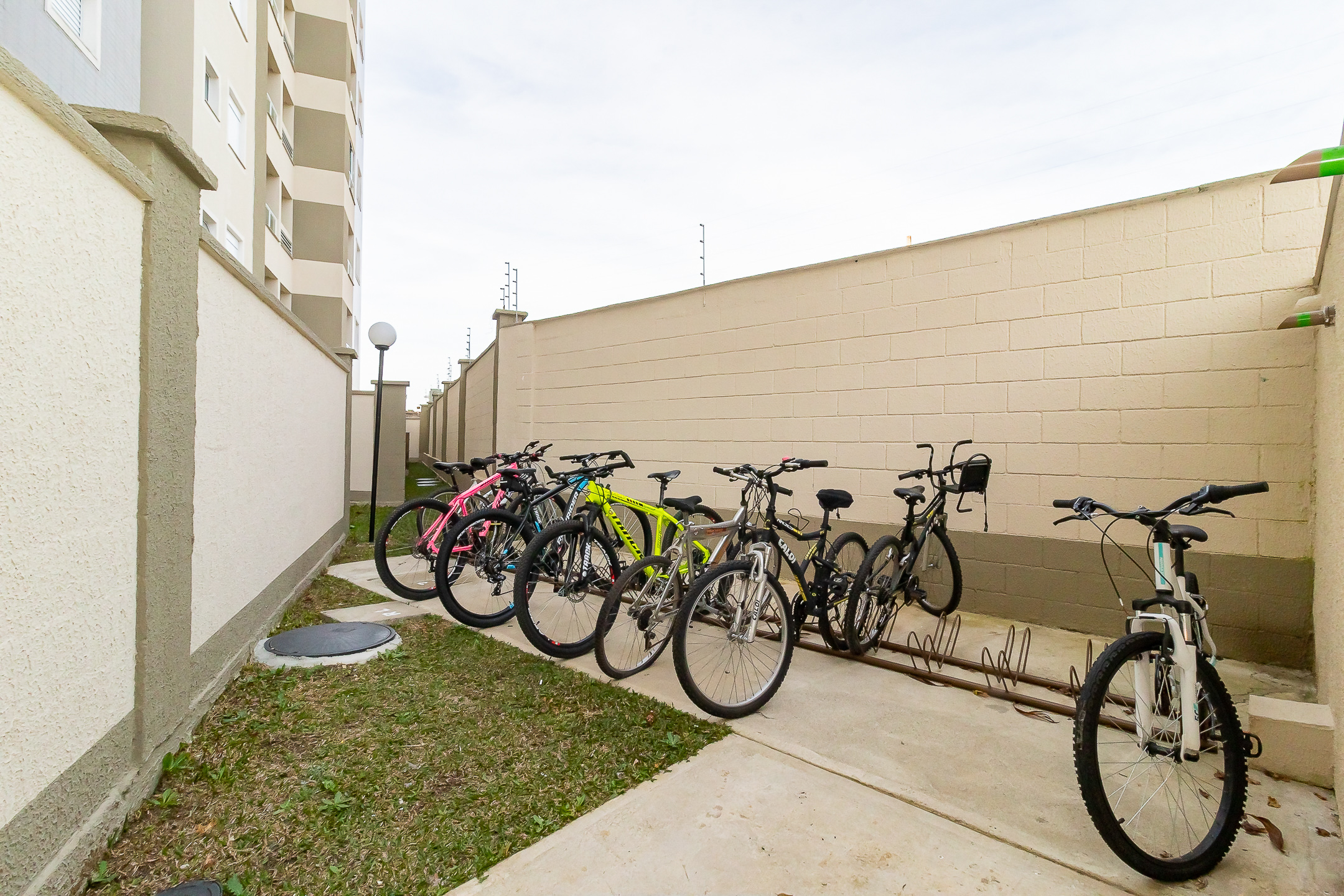 Apartamento à venda em Bacacheri, Curitiba — Fava Imóveis