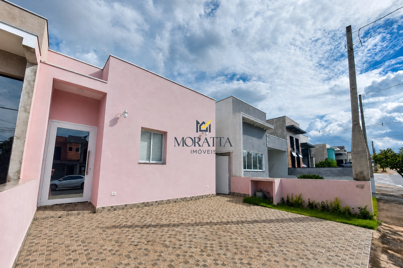 Casa com 3 dormitórios à venda, 90 m² por R$ 750.000,00 - Condomínio Guarujá - Salto/SP