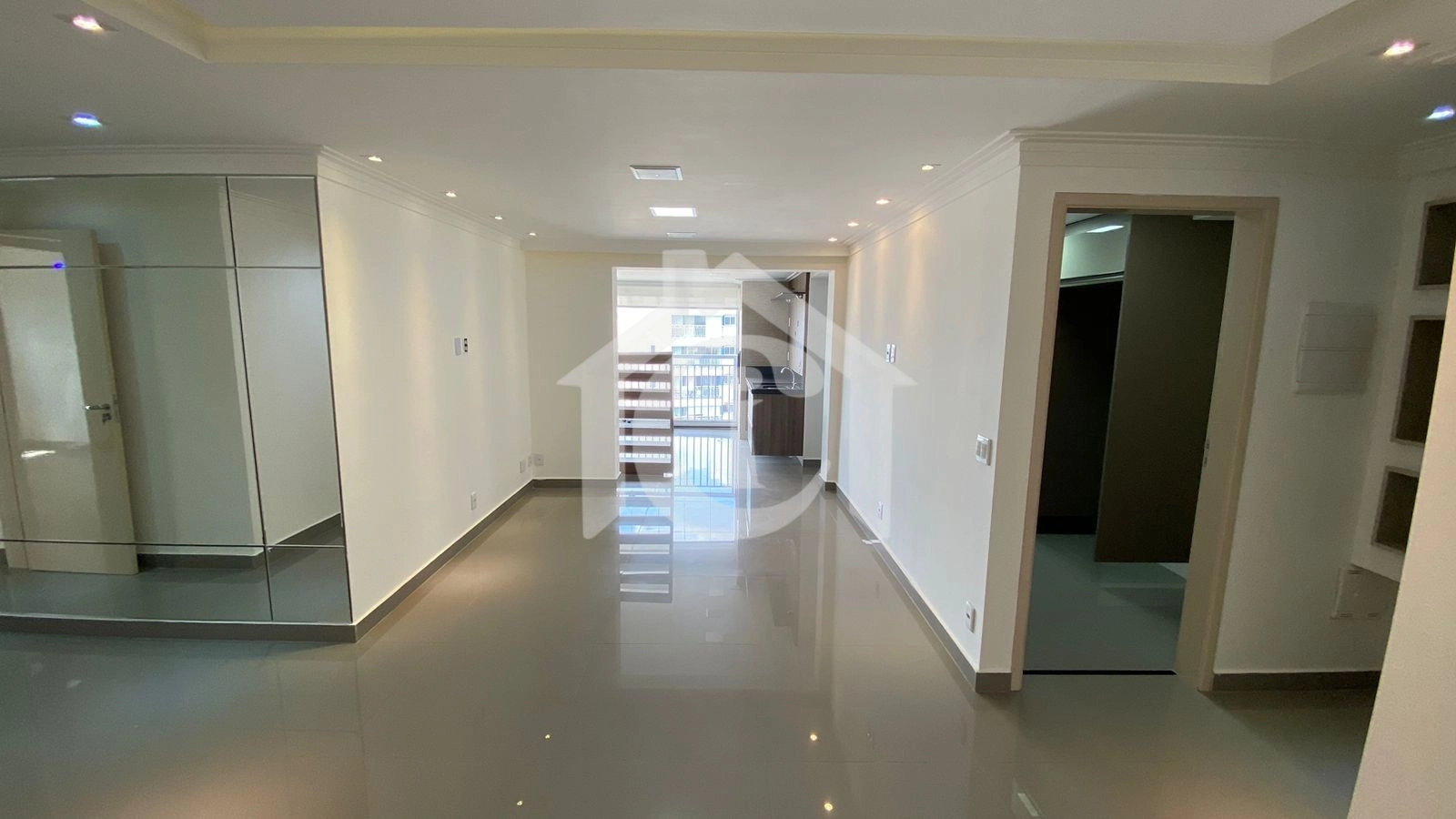 Apartamento com 4 dormitórios à venda, no coração de Diadema