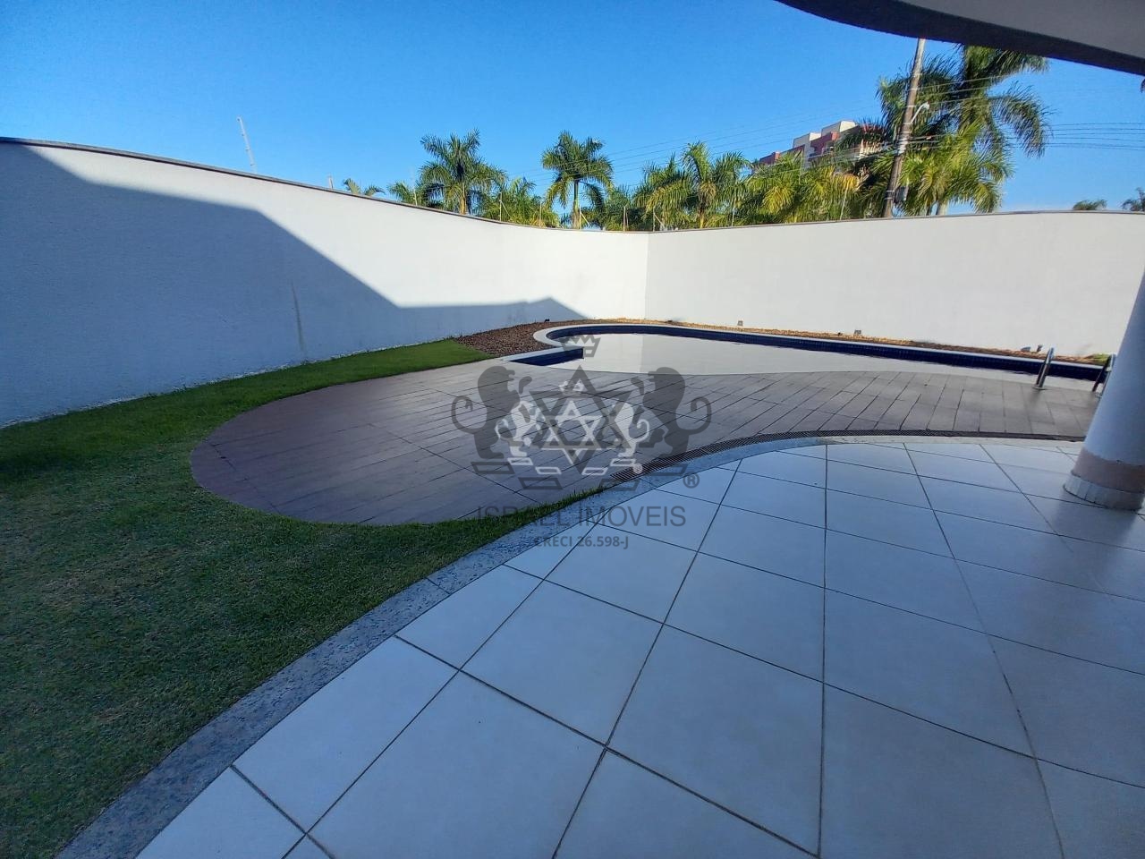 Excelente Sobrado Alto Padrão  para locação, com 3 dormitórios (3 suítes com closet), na Prainha, Caraguatatuba, SP