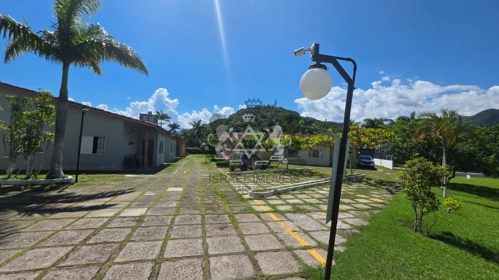 Casa em condomínio na Martim de Sá