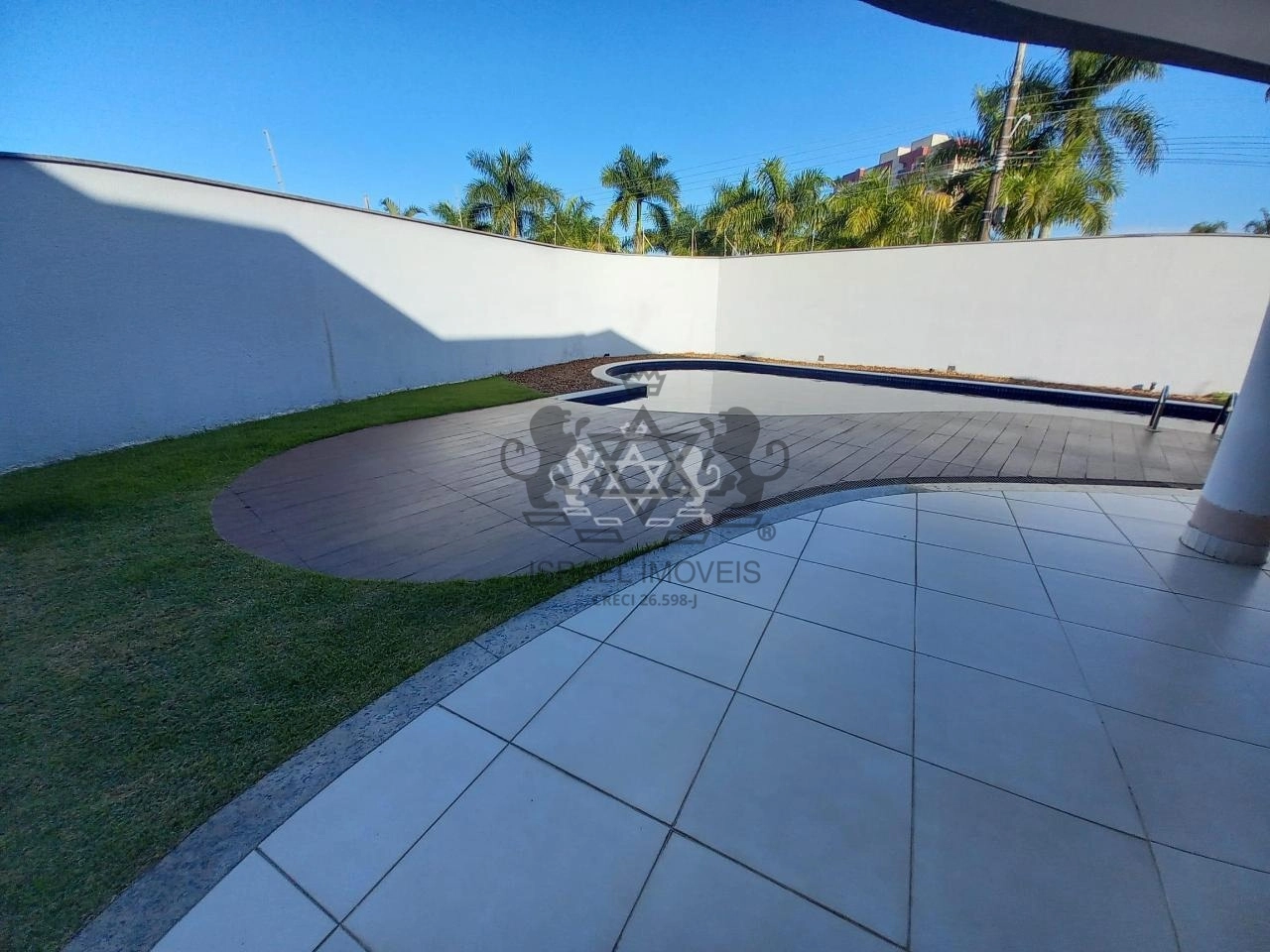Excelente Sobrado Alto Padrão  para locação, com 3 dormitórios (3 suítes com closet), na Prainha, Caraguatatuba, SP
