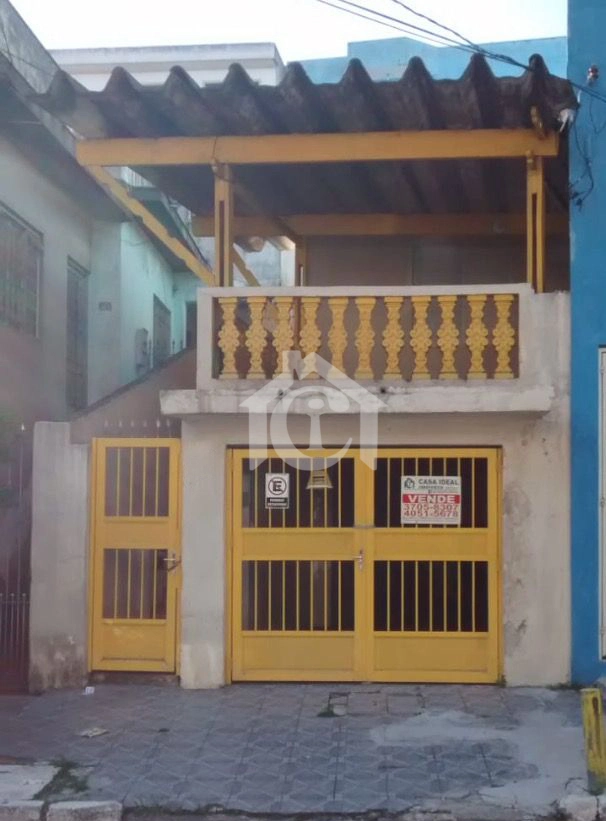 Sobrado à venda na Vila Nogueira com 185 m², amplo quintal e 2 vagas de garagem