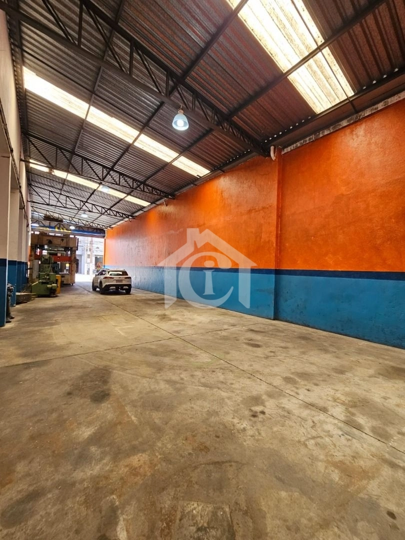 Galpão à venda com 1770 m² no Brás em São Paulo/SP