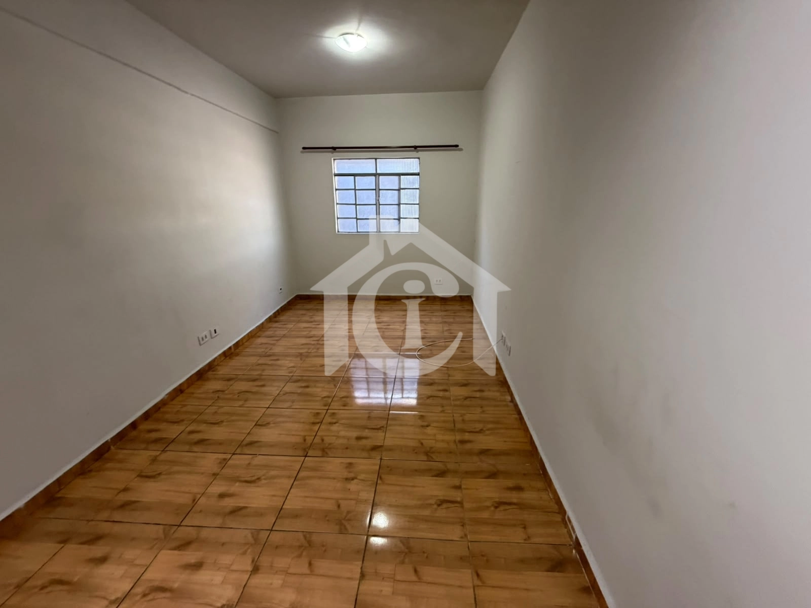 Kitnet disponível para locação no Centro de Diadema por R$ 1000,00