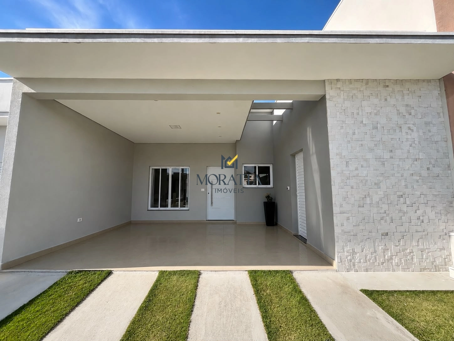Casa com 3 quartos à venda, 107 m² por R$ 850.000 | Condomínio Guarujá — Salto/SP