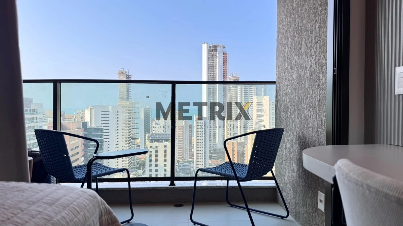APARTAMENTO STUDIO – BEACH CLASS MEIRELES - PORTEIRA FECHADA