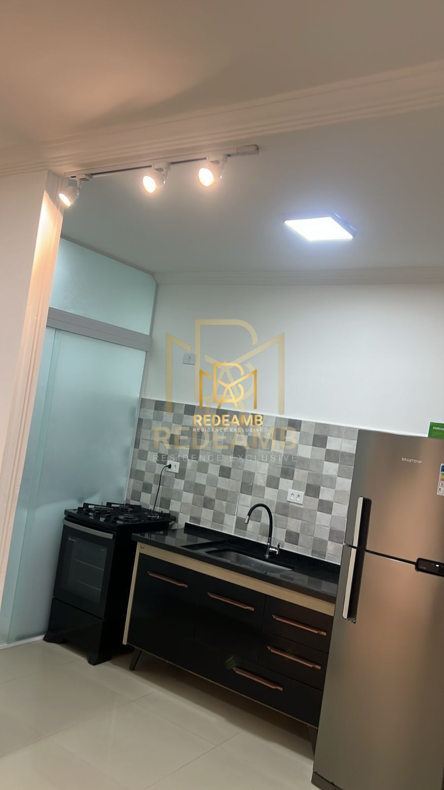 Apartamento no Edifício Carmel, Guarujá/SP