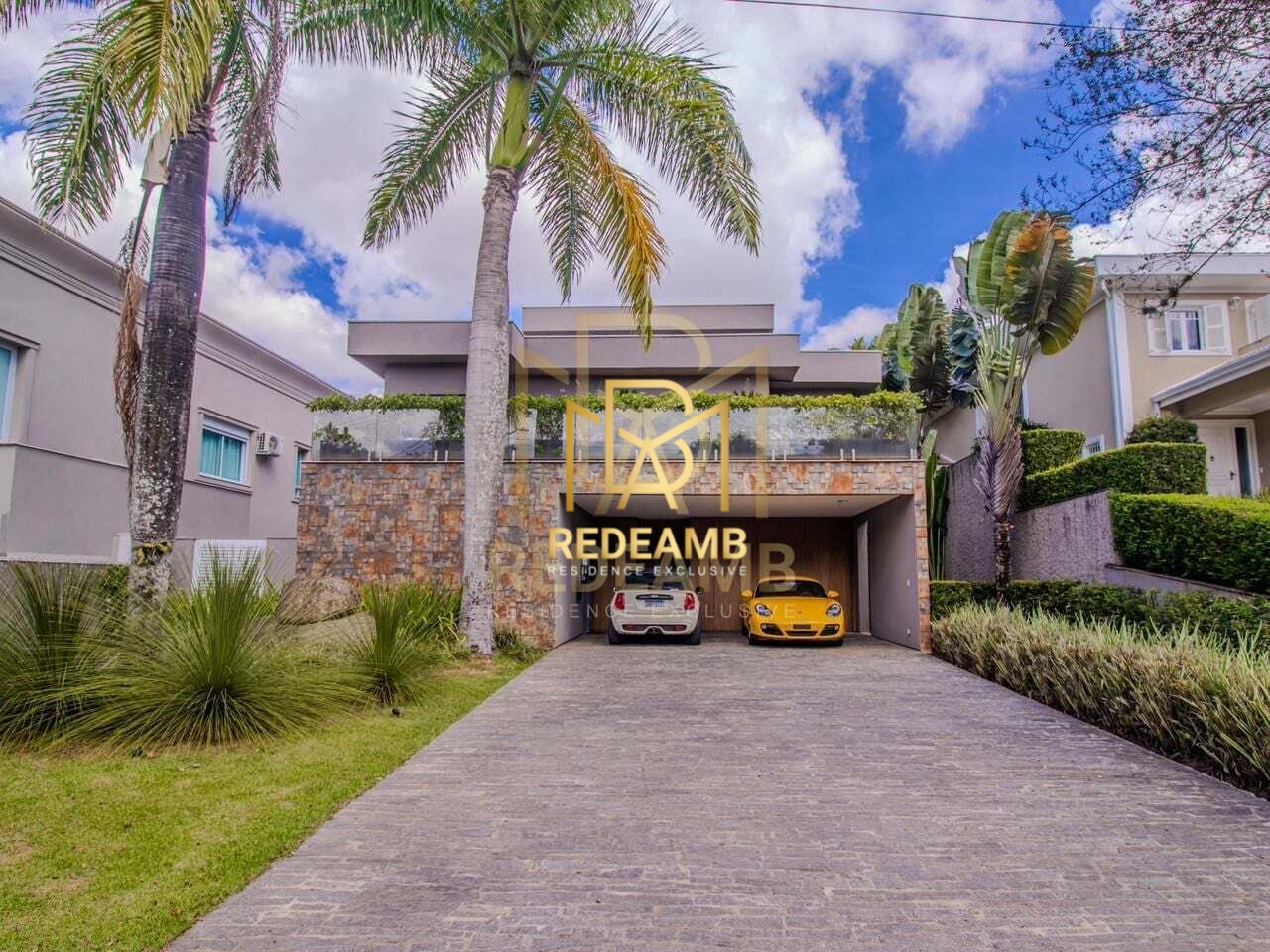Linda Casa Mobiliada e Decorada disponível para Venda no Residencial Melville.